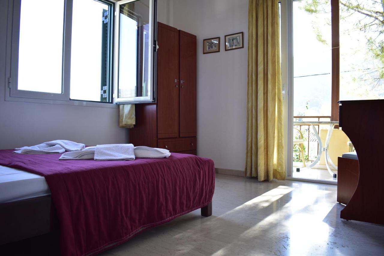 Michalis Place Apartments Vasilikí Eksteriør billede