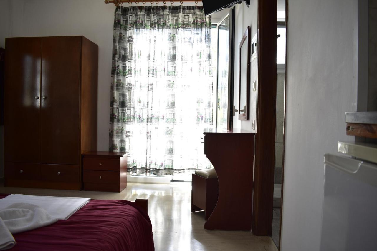 Michalis Place Apartments Vasilikí Eksteriør billede