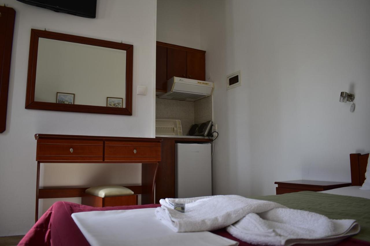 Michalis Place Apartments Vasilikí Eksteriør billede