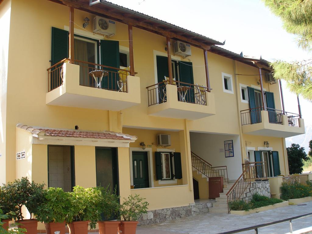 Michalis Place Apartments Vasilikí Eksteriør billede